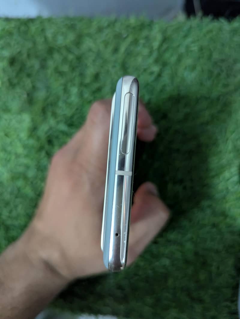 Google Pixel 7 Pro 4