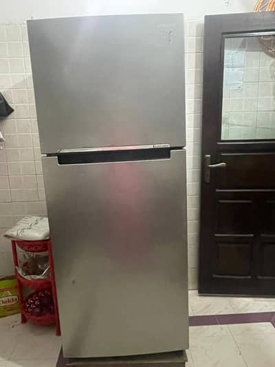 Used Refrigerator – Excellent Condition number is of WhatsApp 