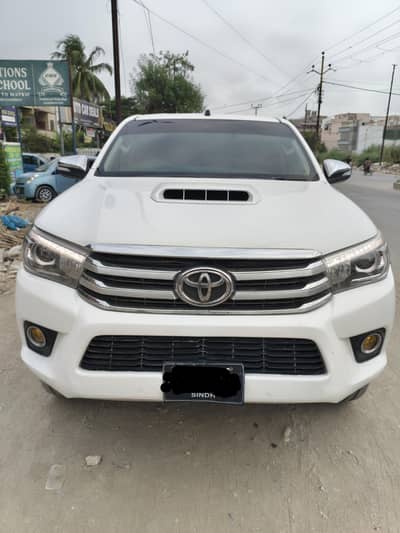 Toyota Hilux Revo 2017