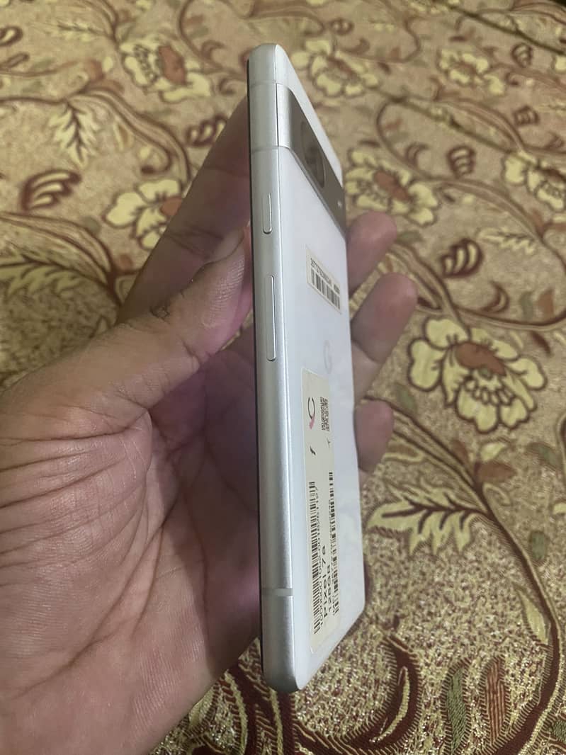 Google Pixel 7a 4
