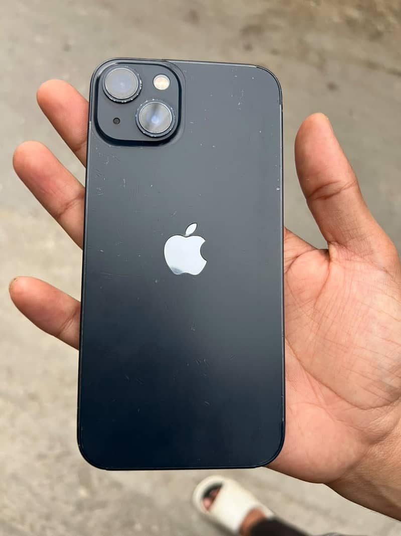 Apple iPhone 13 0