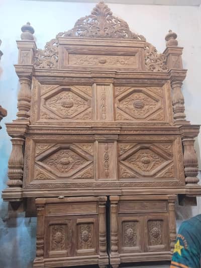 Chenioti Complete Bedset Almost New Condition For Sale In Urgent