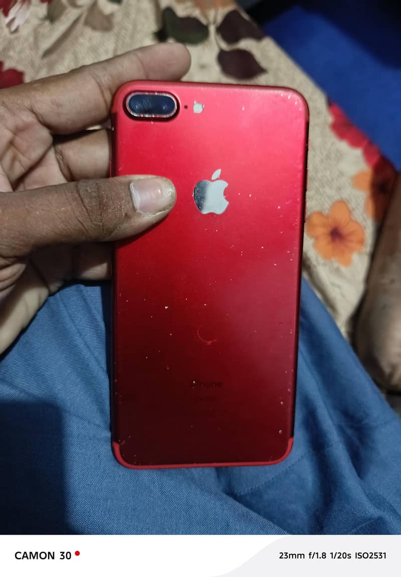 Apple iPhone 7 Plus 0