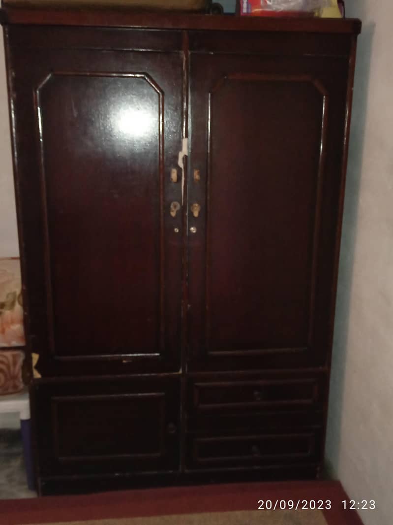 wardrobe 1