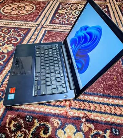 Dell Vostro 5370 core i7 8 gen 4 gb grapic card urgent sale need money