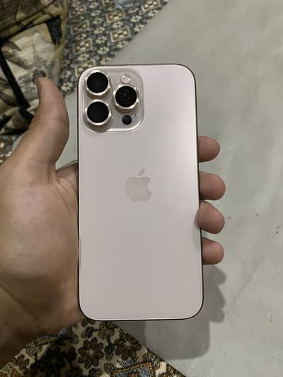 Apple iPhone 16 Pro Max