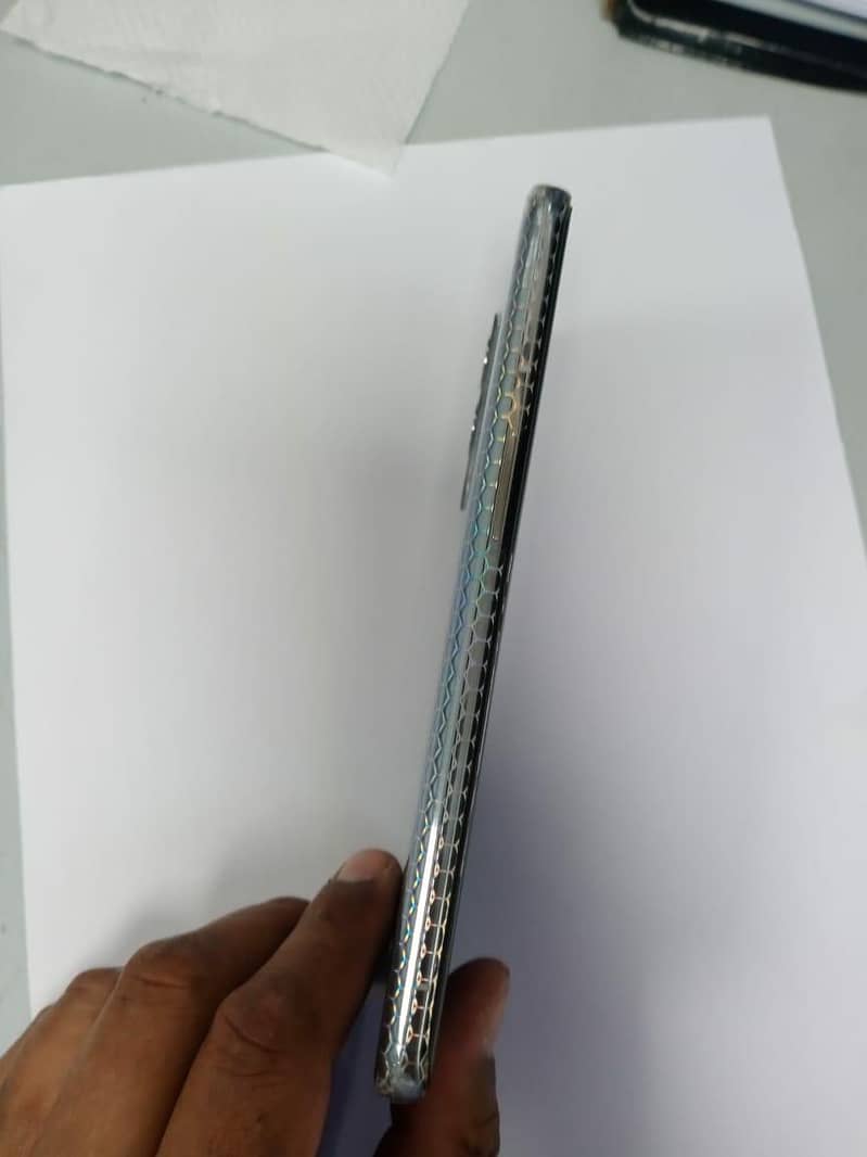 One Plus 9 Pro 6