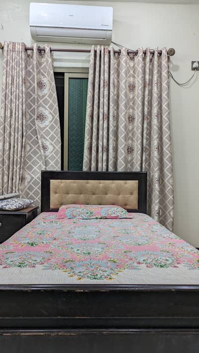 Single Bed (Side Table & Spring Mattress)
