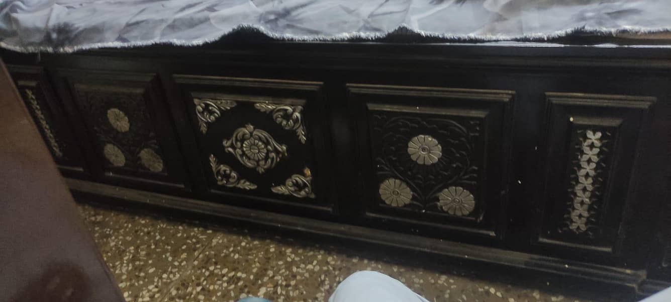 king bed 0