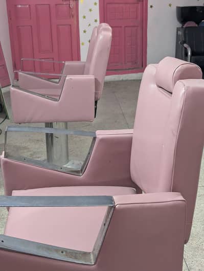 salon chairs