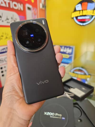 Vivo x200 Pro 5G 32gb ram,512gb memory