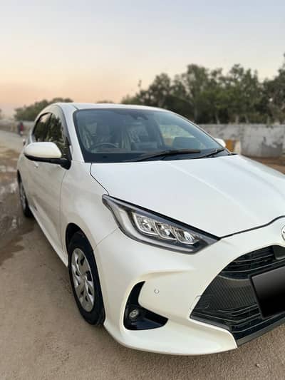 Toyota Yaris hatchback g led