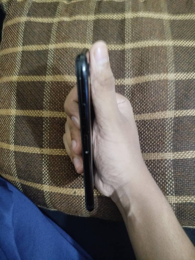 Apple iPhone 7 2