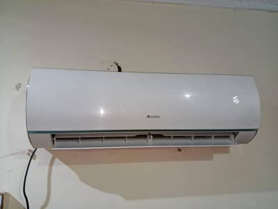 Gree 1 ton inverter for sale(Pipe ni hai)
