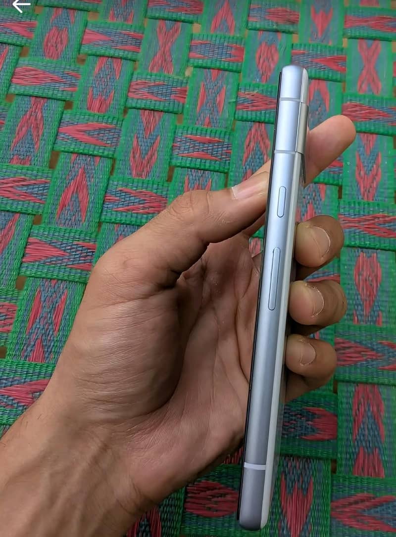 Google Pixel 7a 3