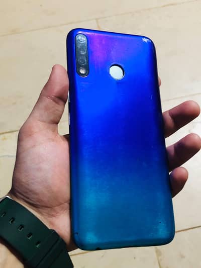 Tecno Spark 4