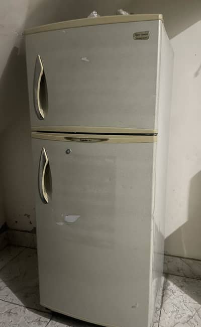 Waves fridge for sale In working condition Available in Lahore.