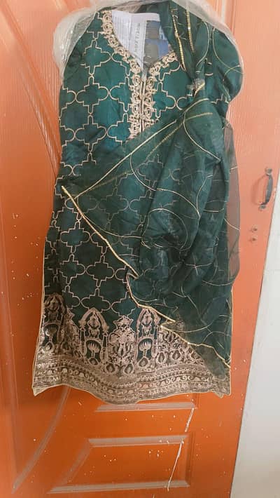 mesuri and silk fabric