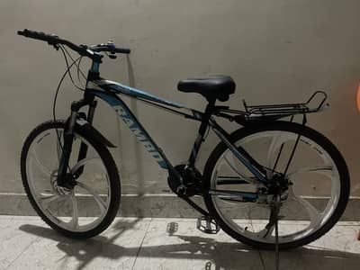 Bicycle for sale bilkul thori chali ha