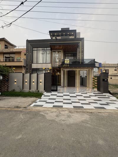 10 marla beautiful house for sale in central park housing society lahore