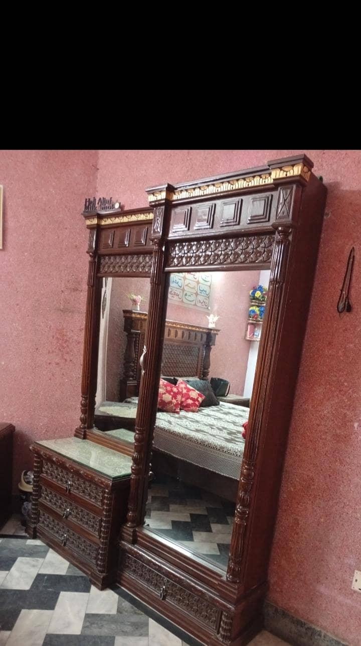Solid Wood Bed Set with Dressing Table 5