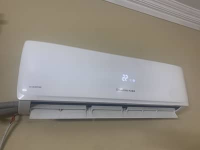 Changhong Ruba Dc inverter 1.5 ton in Excellent Condition