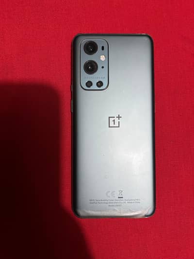 One Plus 9 Pro 5g 12 gb ram 256 gb memory