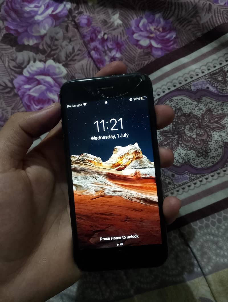Apple iPhone 7 2