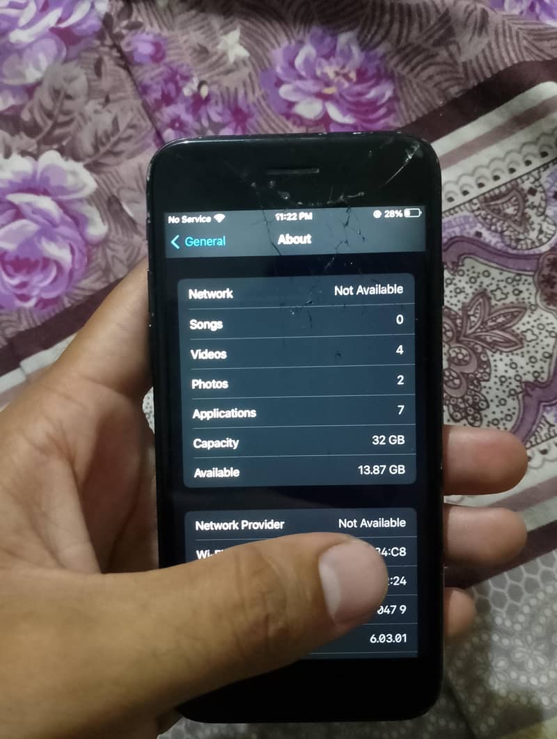 Apple iPhone 7 3