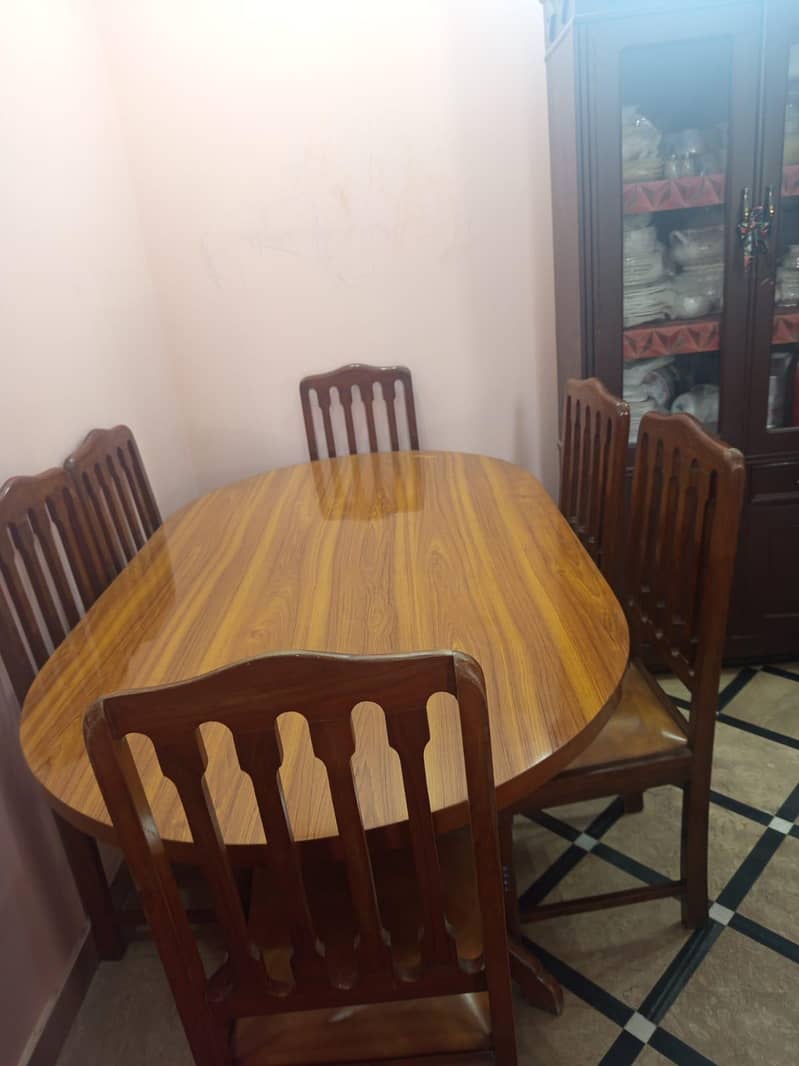 solid wooden dining table 0