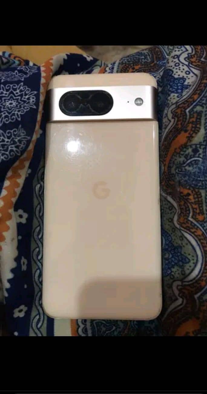 Google Pixel 8 4