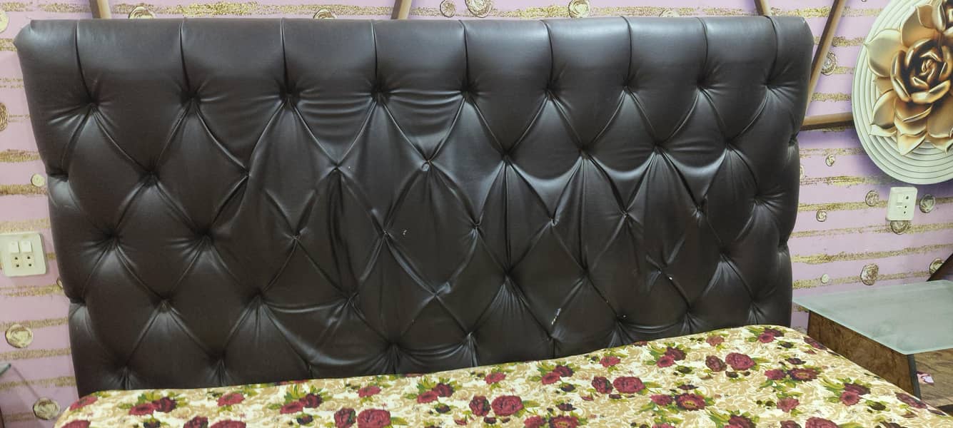 King size bed 2