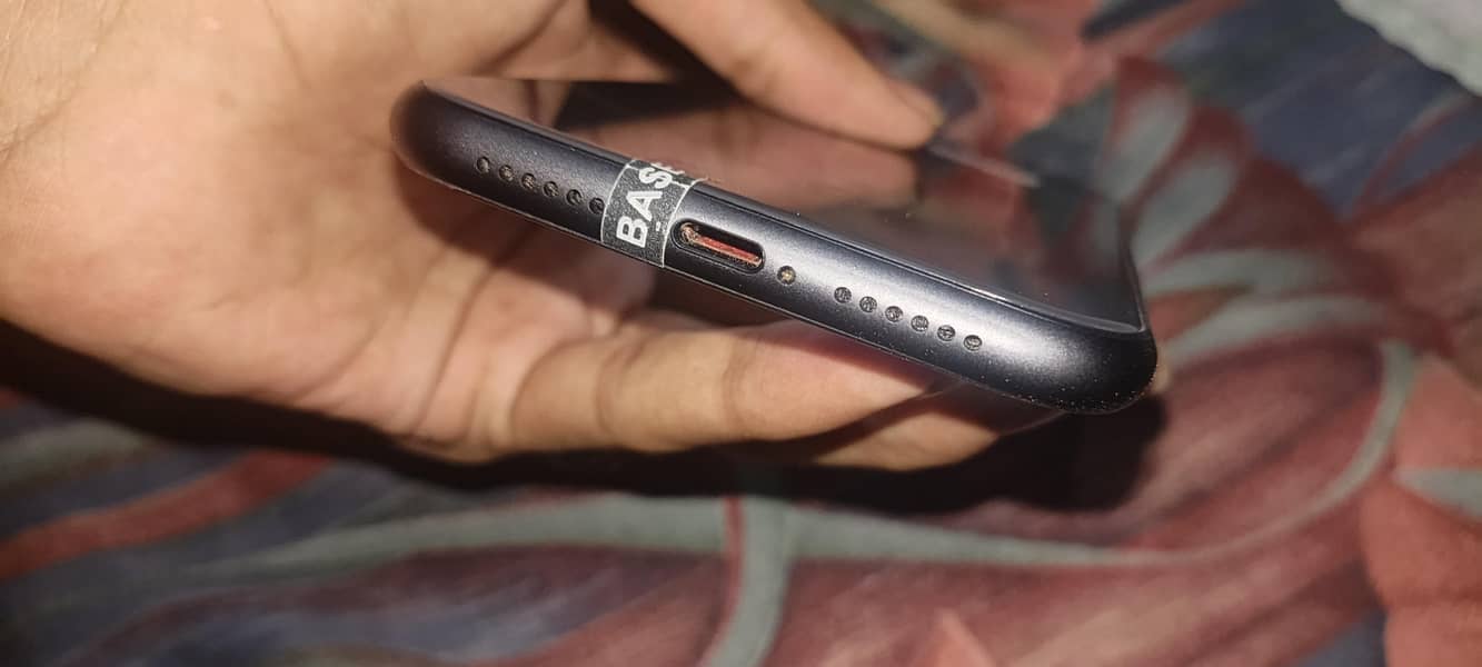 Apple iPhone 11 5