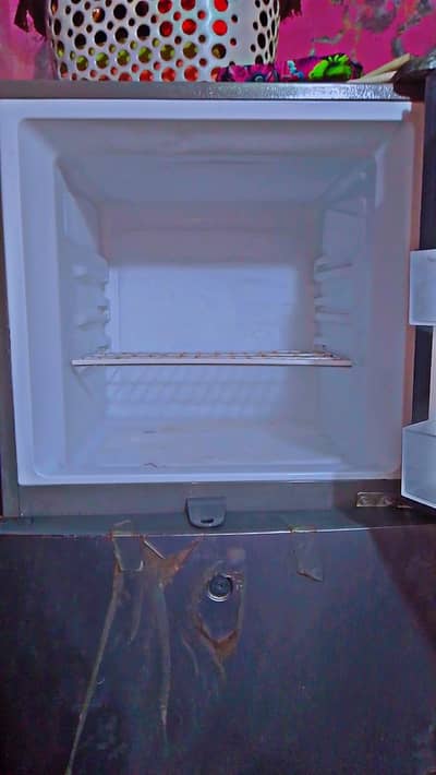 Haier frige available Large Condition 10by10 2 door