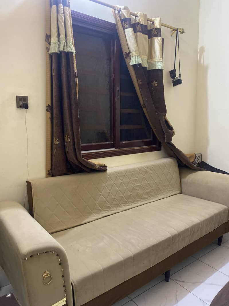 SOFA CUMBED 0