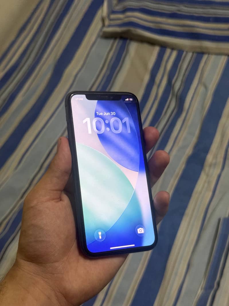 iphone 11 pro 2