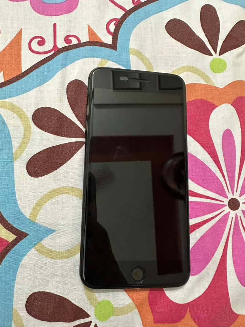Apple iPhone 7 Plus 3