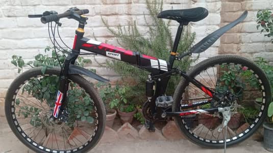 Full size imported sports cycle for sale in good condition.