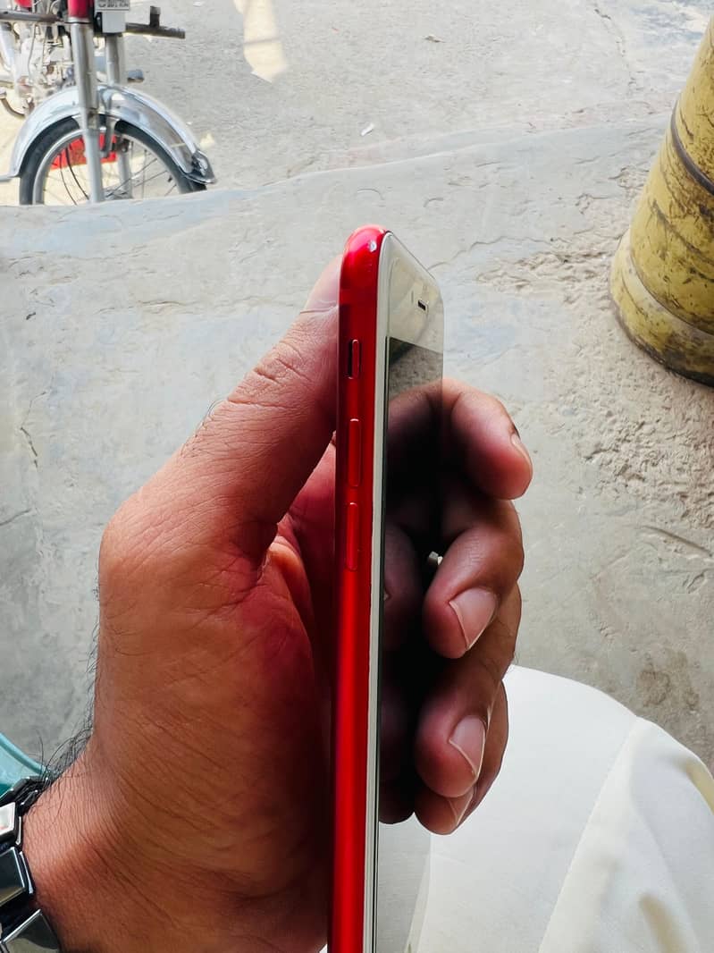 Apple iPhone 7 Plus 5