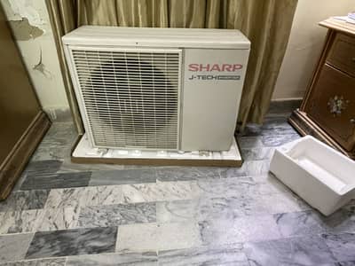 Sharp 1 Ton AC for sale new leliya hai isi liye ye nikla hua para hai