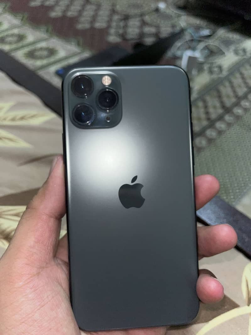 Apple iPhone 11 Pro 1