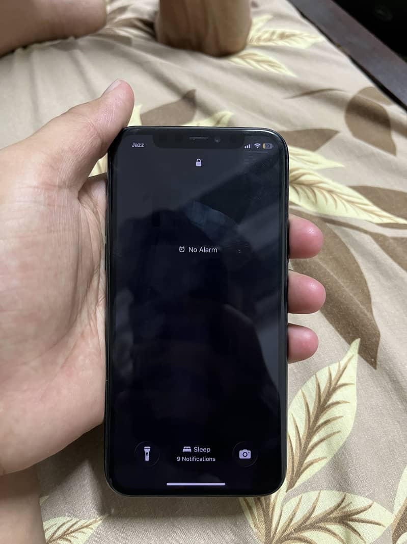 Apple iPhone 11 Pro 2