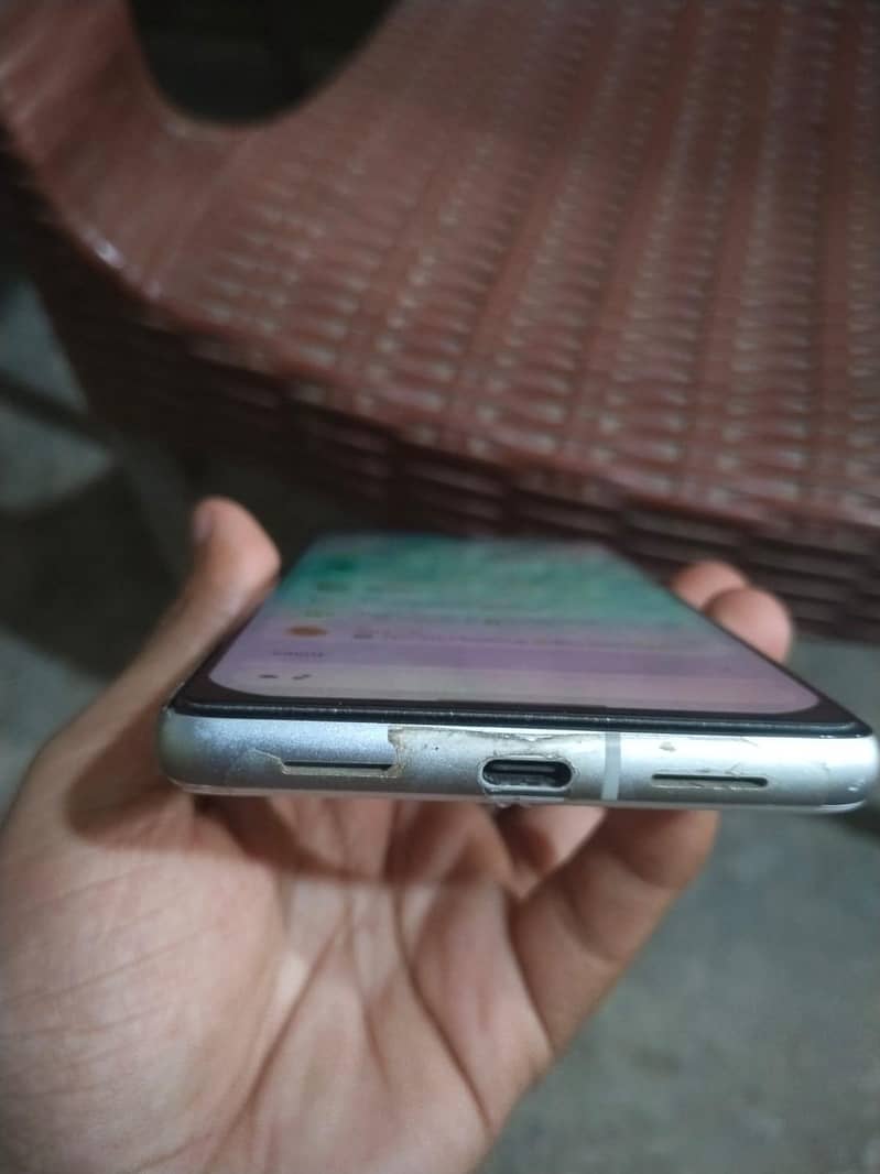 Google Pixel 7 4
