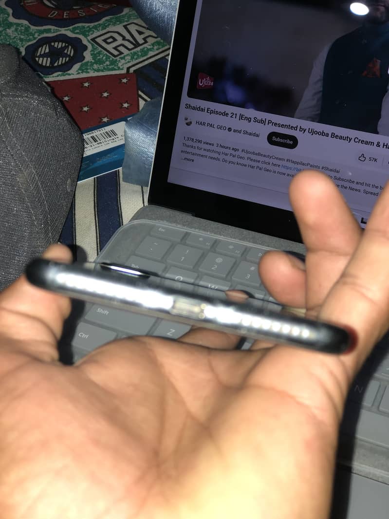 Apple iPhone 8 Plus 6