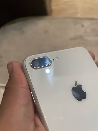 Apple iPhone 8 Plus