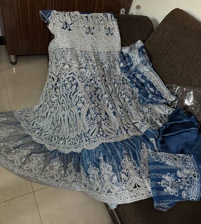 Formal wear new condition medium size