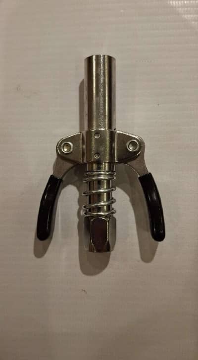 Heavy Duty Grease Gun Adapter – Quick Lock Coupler