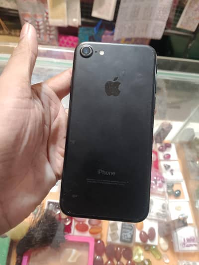 Apple iPhone 7