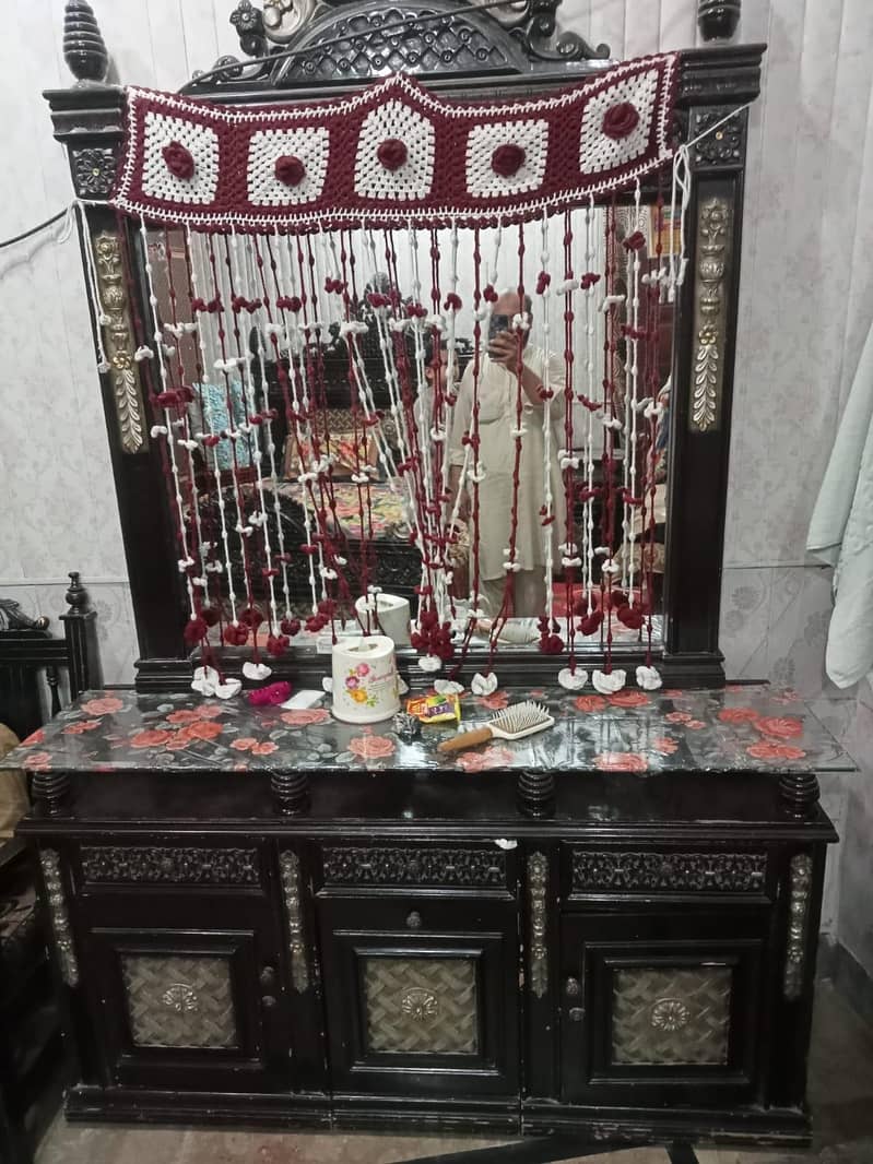 Dressing and Side Table 1