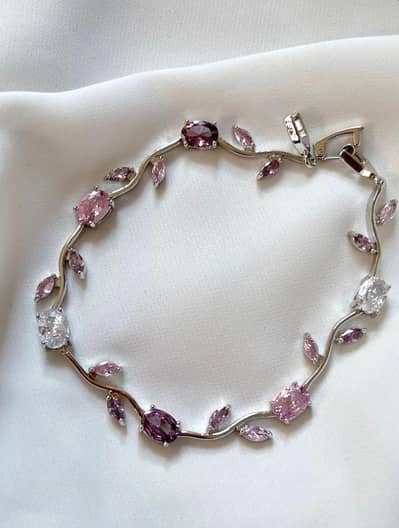 Tulip bracelet elegant floral charm